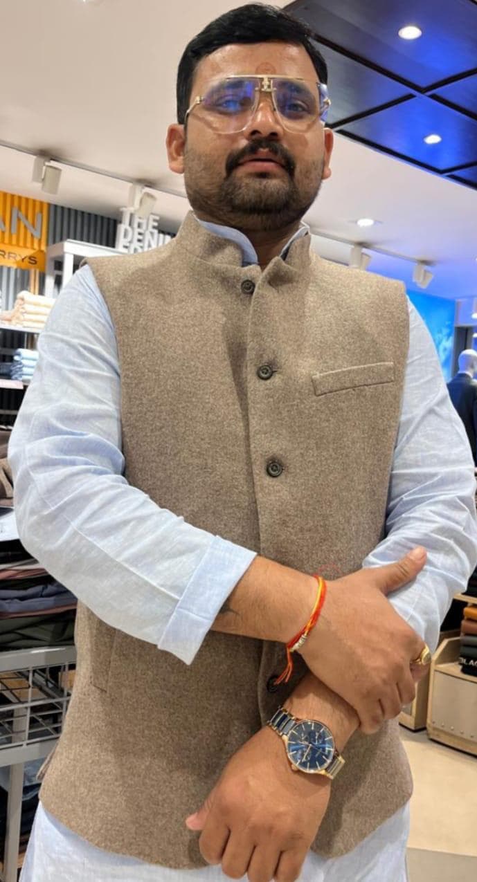 अभिषेक मिश्रा का छायाचित्र